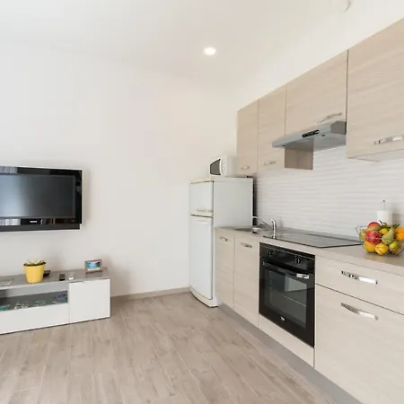 Lusani Appartement *