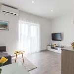 Apartment Lusani *